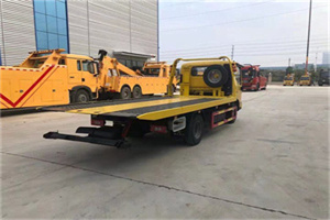 五家渠非事故拖车