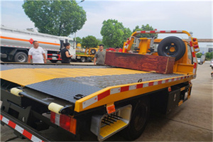 五家渠附近拖车电话号码服务